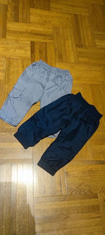 Lot 2 pantalons détente 18 mois