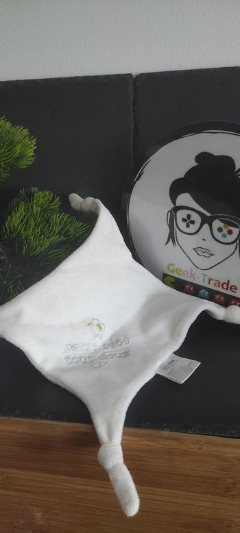 Doudou plat carré blanc oiseau Petit Bébé Tout Doux Gémo Blanc Noeud Gris Vert