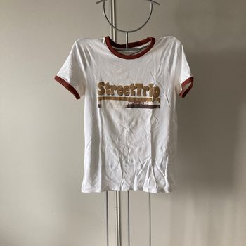TEE shirt