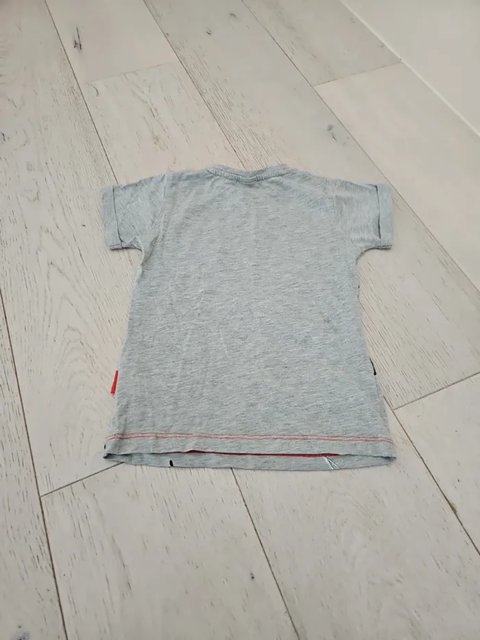 Tee-shirt Spidermam taille 4/5 ans - photo numéro 3