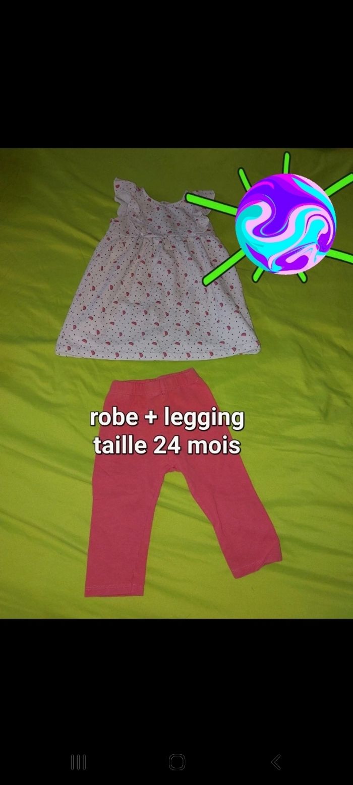 Lot robe blanc cassé et legging rose corail