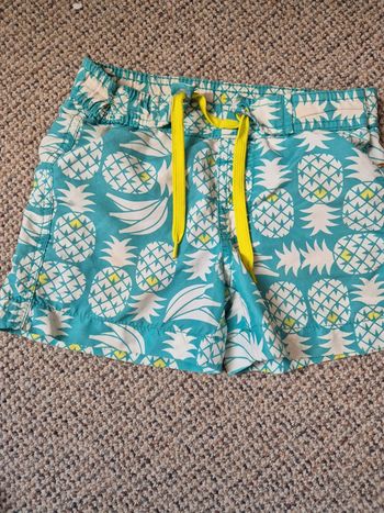 Joli short de bain hema 98 cm 3 ans