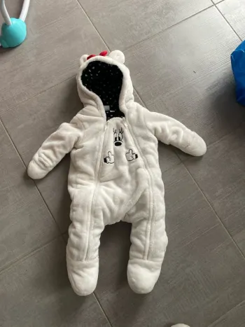 Veste/combinaison fille hiver 3 mois