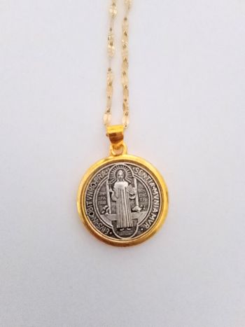 Chaîne + pendentif religieux