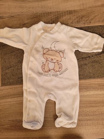Pyjama fermeture sur l'avant- gemo 1 mois