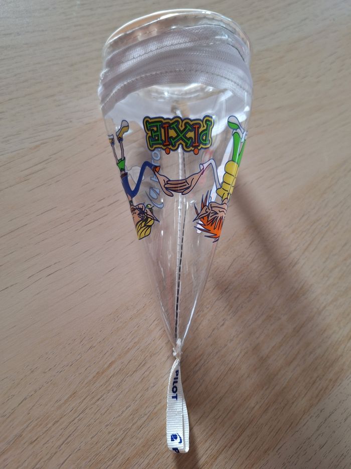 Pilot trousse porte monnaie neuve 16x7,5cm en forme de cône pour ranger de la monnaie, des clés ou objets précieux. - photo numéro 4