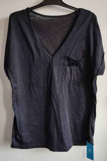 T-shirt noir col V – Cupshe – Taille XS (neuf avec étiquette)