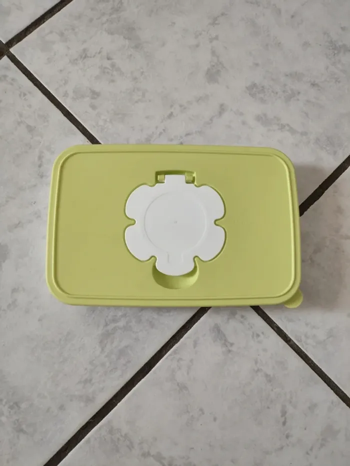 Boite lingettes tupperware