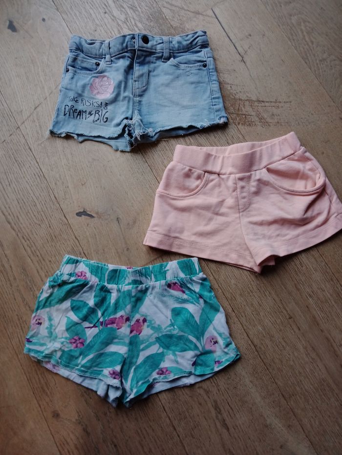 Lot de 15 pièces de vêtements fille 6 ans - photo numéro 2