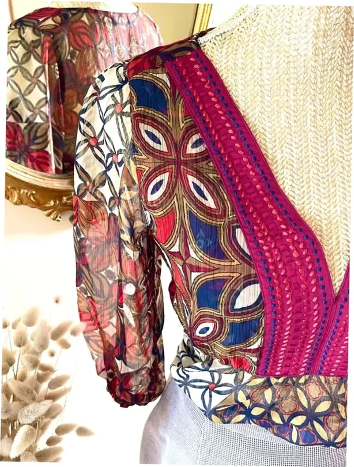 Sublime tunique léger décolleté en V motif géométrique - photo numéro 16