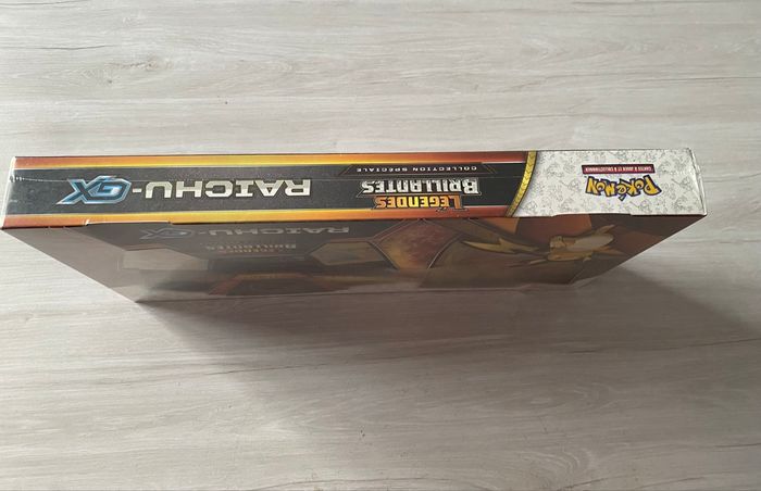 Coffret Pokémon Raichu GX - photo numéro 6