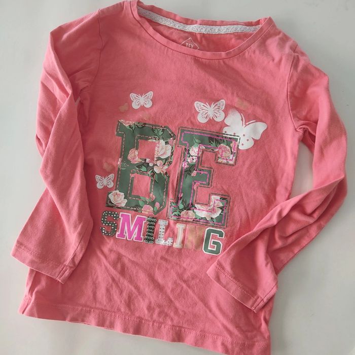 Lot de 4 tee shirts manches longues taille 4 ans - photo numéro 2