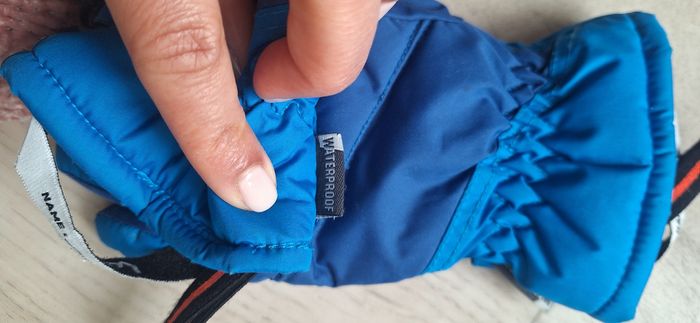 🧤 Gants bleus waterproof Wed'ze – Taille 6-8 ans – Très bon état - photo numéro 9