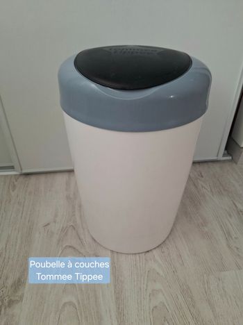 Poubelle à couches bébé Tommee Tippee