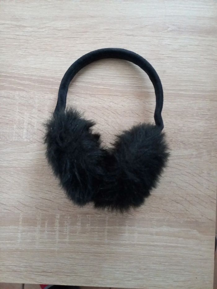 Cache oreille