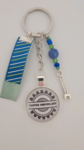 Cadeau tonton, porte clé message " tonton merveilleux "