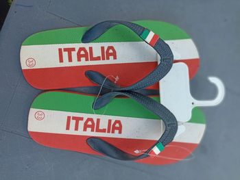 Tong italien taille 33