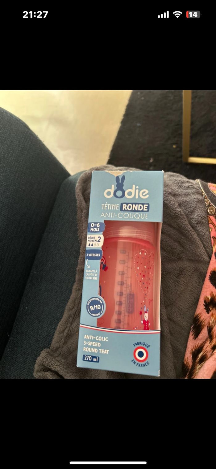 Biberon Dodie avec tétine anti colique, neuf