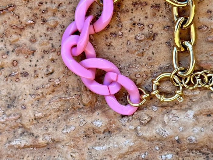 Bracelet mi chaîne maillons larges mi résine rose fermoir bouée xl réglable - photo numéro 3