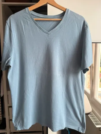 Tee shirt