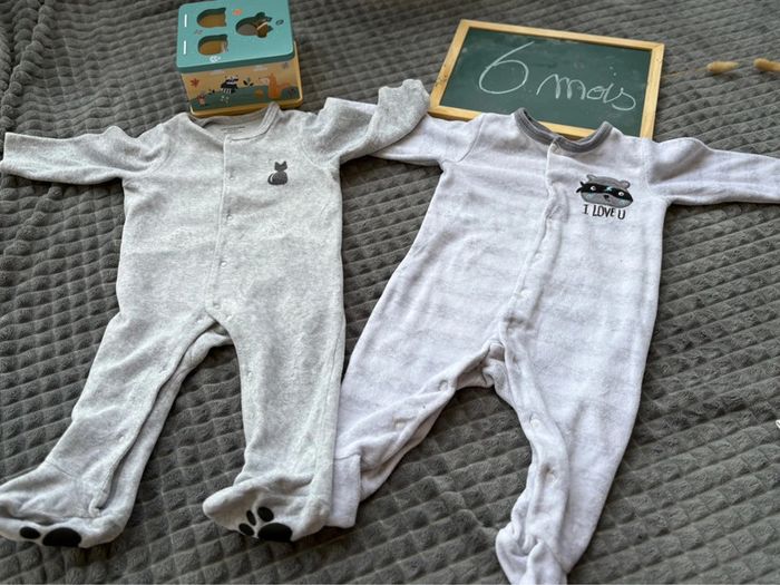Lot de deux superbes pyjamas mixte pour bébé , taille 6mois - photo numéro 2