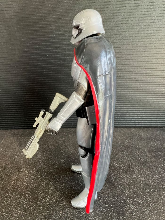 Capitaine Phasma Figurine Star Wars 11cm - photo numéro 5