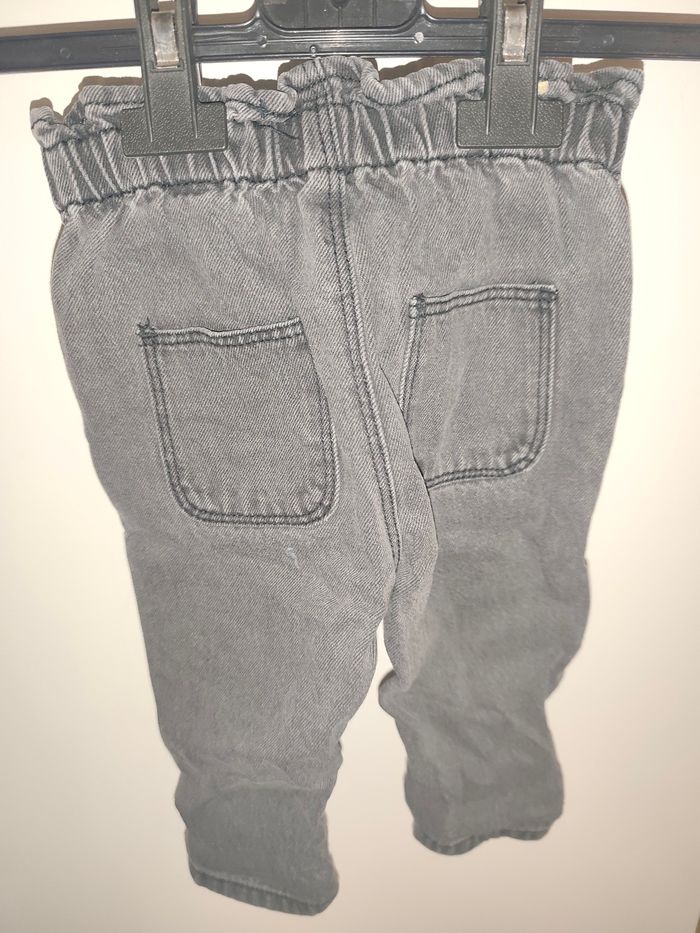 Lot jeans taille 6 mois - photo numéro 5