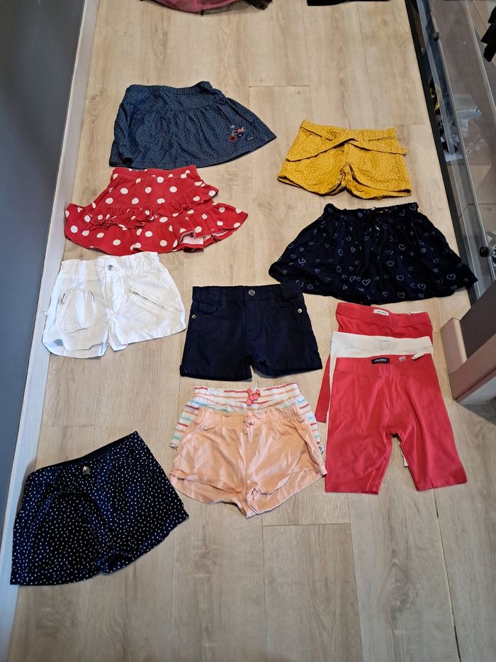 Lot de shorts et jupes neufs 5 ans