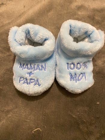 Chausson , bonnet et chaussettes