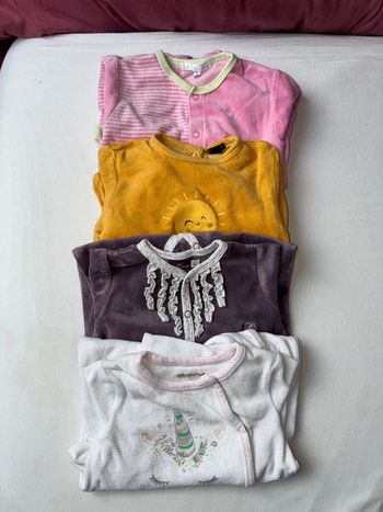Lot 4 pyjamas