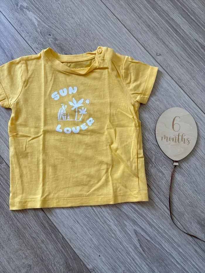 T-shirt