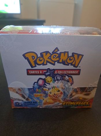 Display Pokémon Étincelles Déferlantes
Boîte neuve, 36 boosters 100% scellés ✨