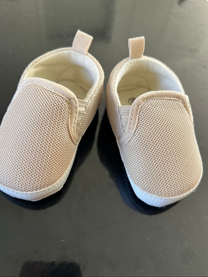Chaussures/chaussons taille 18-19