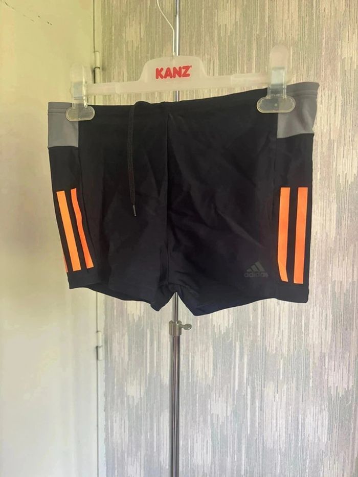 Short de bain taille 13-14ans marque Adidas•