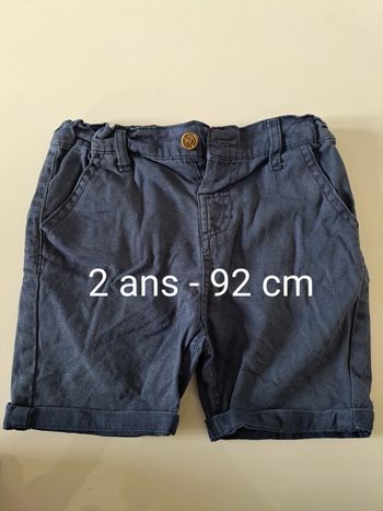 Short bleu marine 2 ans