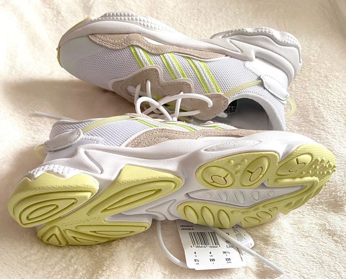 Baskets Adidas Ozweego Pointure 36 - photo numéro 5