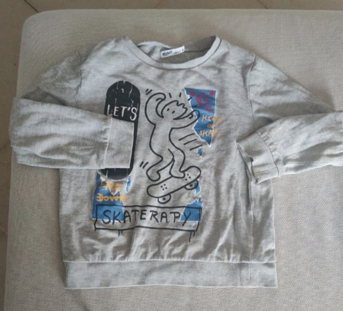 Lot manches longues 8 ans - photo numéro 5