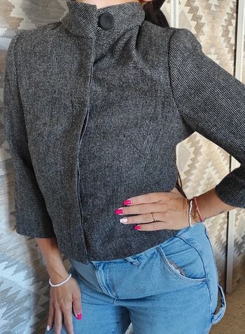 Veste cardigan caban court Caroll 40 gris noir blanc en laine col montant gros bouton, classe
