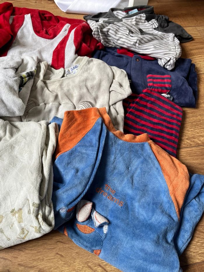 Lot 12 pyjama 18 mois - photo numéro 6