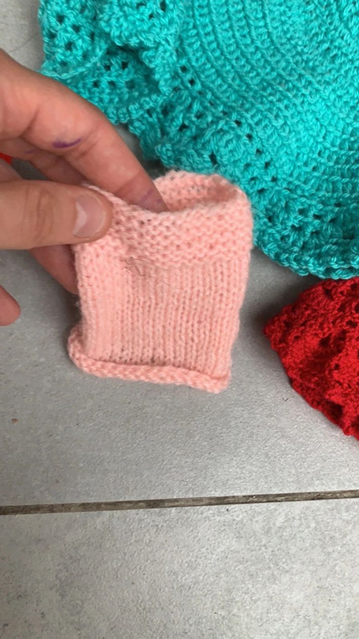 Lot accessoires vêtement poupée barbie tricoté - photo numéro 8