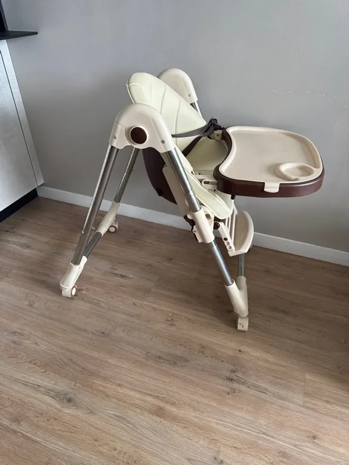 Chaise haute bébé pliable - photo numéro 10