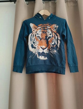 🙂 sweat à capuche garçon en 6/ 8 ans  h& M🙂