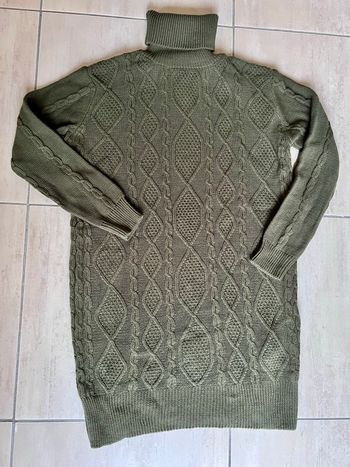 Robe pull taille 40 neuve 