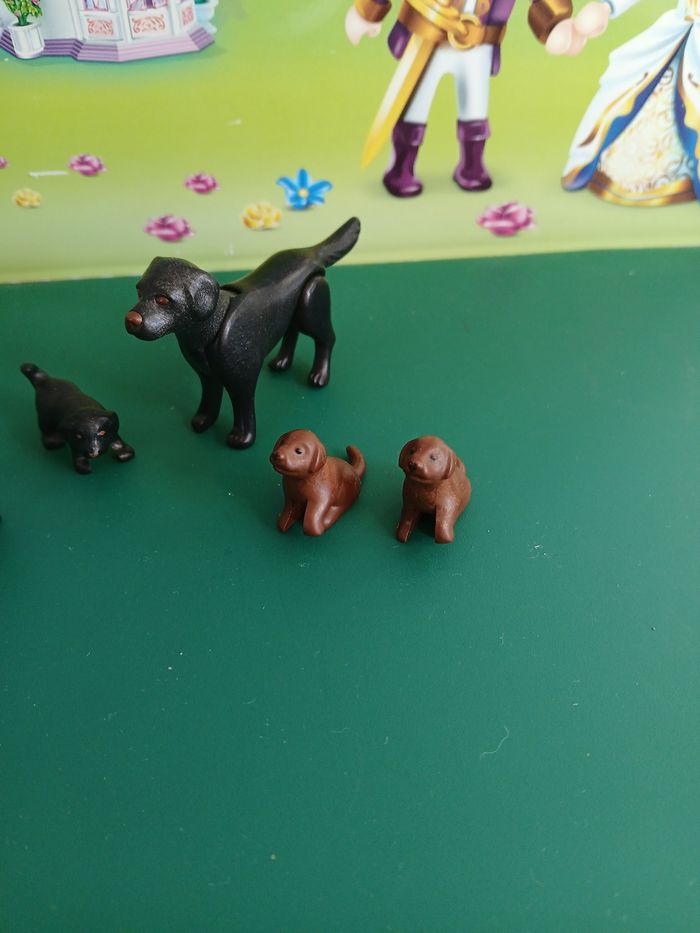 Playmobil famille chiens - photo numéro 3