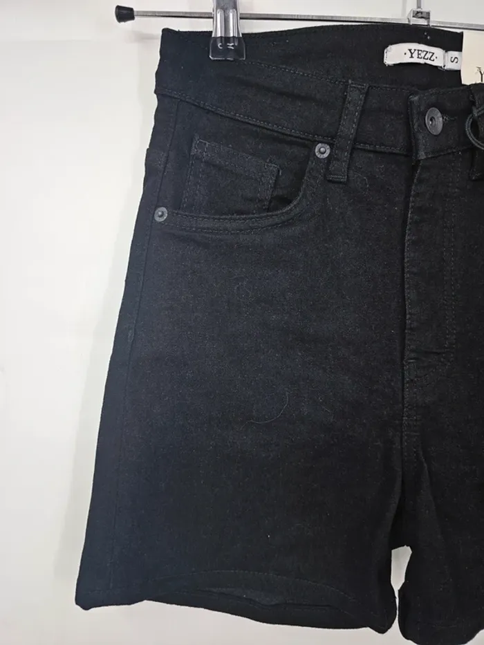 Short taille haute YEZZ – Modèle Lilly – S – Noir délavé - photo numéro 3