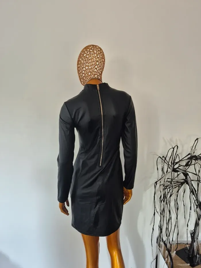 Robe Simili-Cuir Noire Femme Manches Longues Taille M/L - photo numéro 2