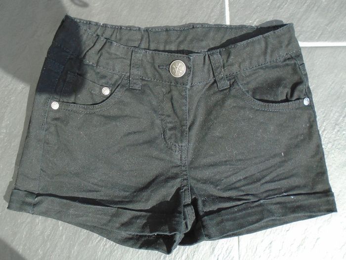 Joli short en jean noir fille 9 ans (134cm)