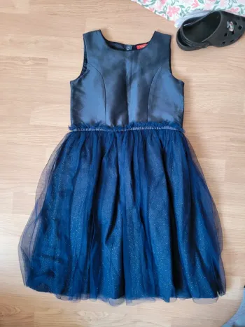 Robe ceremonie ou fêtes habilee tissaia 8 ans