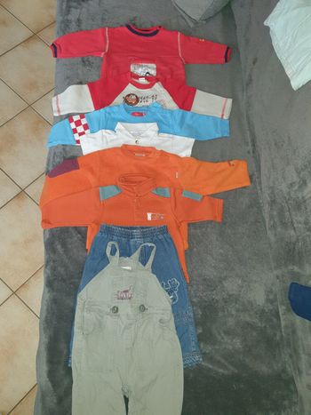 Lot vêtements bébé