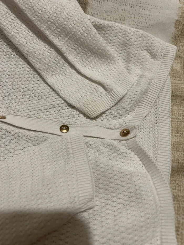 Gilet blanc 18 mois - photo numéro 4